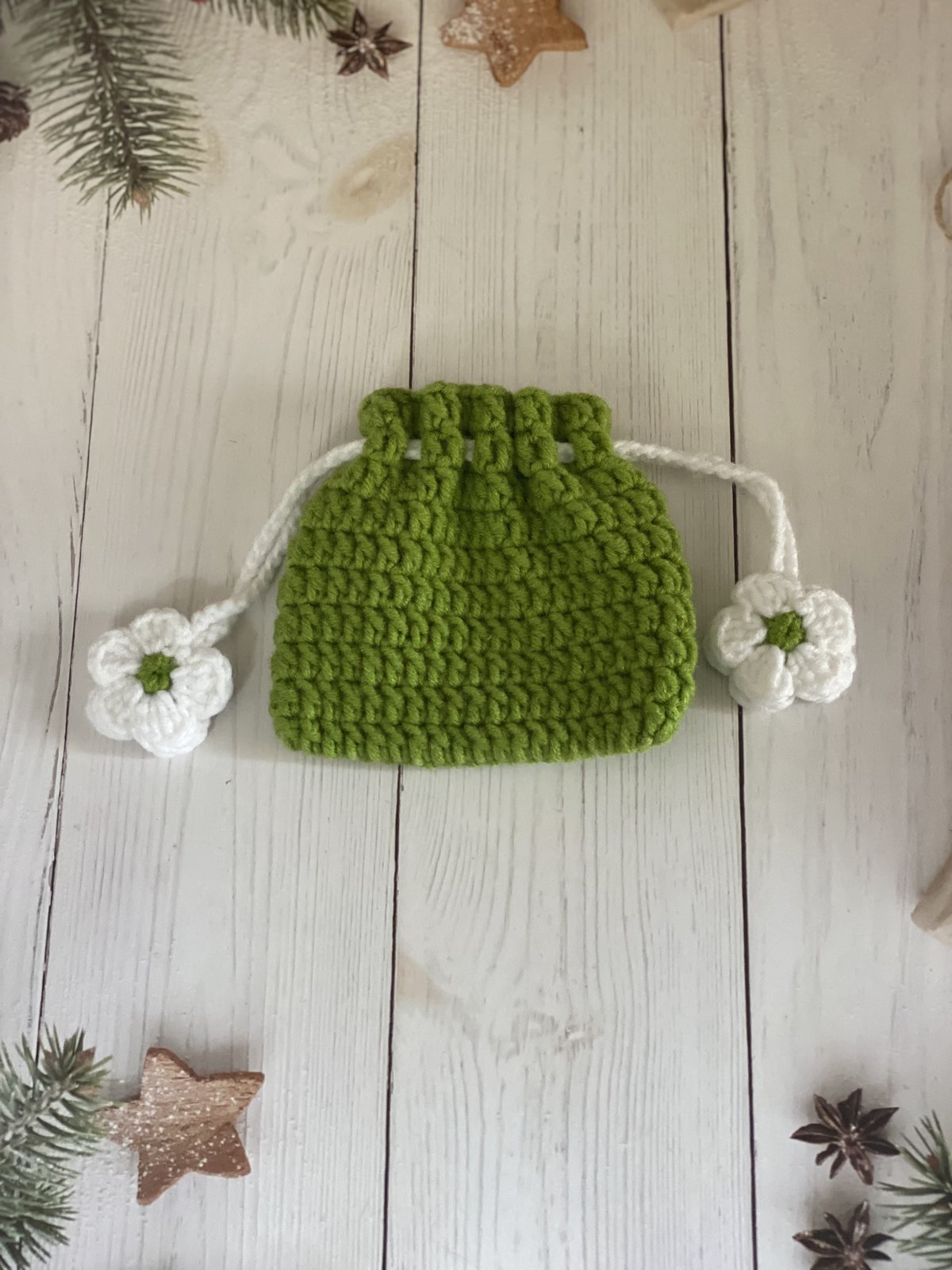 Handmade daisy crochet string pouch