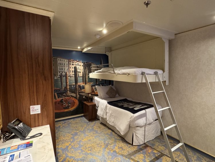Cruise Ship Cabin Tours - Carnival Venezia Cabin Tour | Interior Upper Lower Cabin 2342