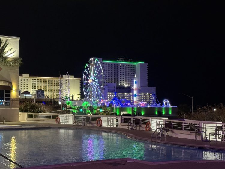 Harrah’s Gulf Coast Biloxi Review | Casino Hotel Stay & Amenities Tour in Mississippi