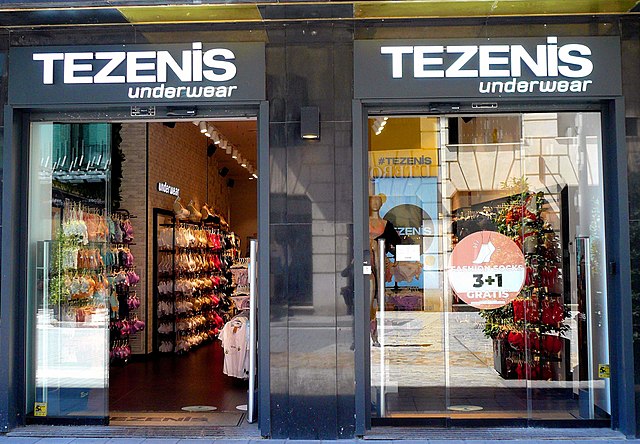 Tezenis Assunzioni: Annunci Di Lavoro E Come Candidarsi 444_x_640_jpg
