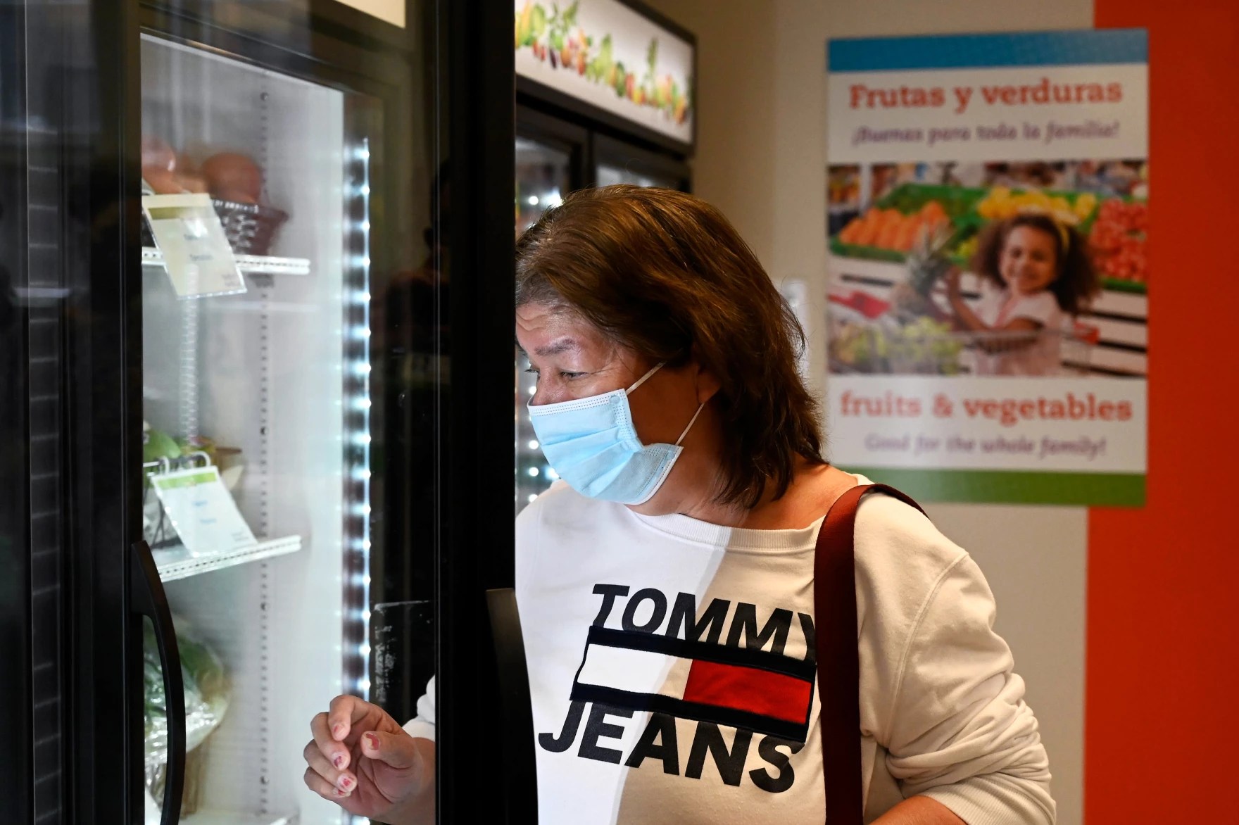 Tackle food deserts to address a health crisis Tackle food deserts to address a health crisis