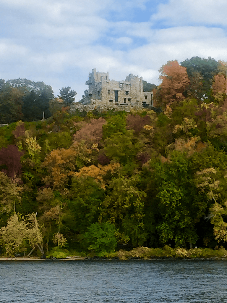 JPG Dinner sails includes your choice of either a 1 1/4 lb. Daytime Cruises On Riverquest Riverquest Connecticut River Expeditions