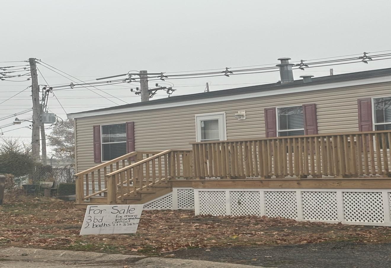 Read more about the article Champaign police met with Shadow Wood residents to calm growing fear over immigration enforcement, ICE