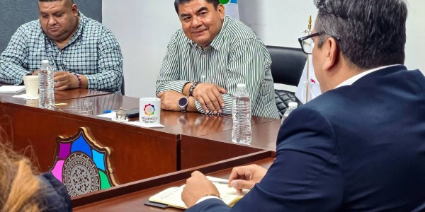 HELADIO RAFAEL SÁNCHEZ ZAVALA DA SEGUIMIENTO A PROYECTOS PARA FORTALECER LA INFRAESTRUCTURA ELÉCTRICA 8 GALLO2