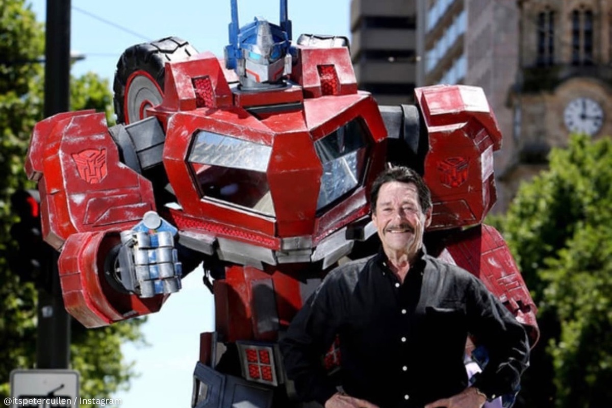 『トランスフォーマー』オプティマス・プライム役声優ピーター・カレン死去、85歳　『くまのプーさん』イーヨー役でも親しまれる