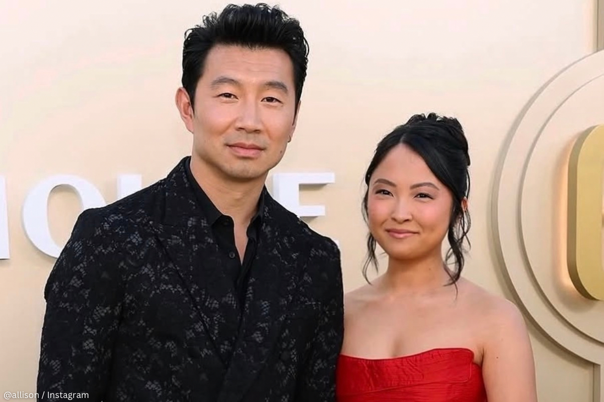 『シャン・チー』シム・リウがアリソン・スーと結婚、交際約４年を経てフランスで挙式　パリでの婚約から１年余り