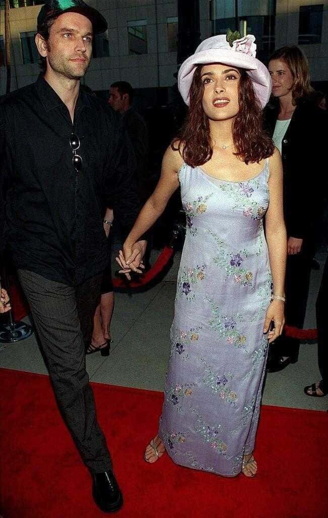 Famosos que han caído rendidos ante los encantos de salma hayek 9 Axyhyjcwk5f2zggprexfco2sna - famosos que han caído rendidos ante los encantos de salma hayek