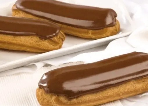 éclair au chocolat géant, pâte à choux et crème pâtissière