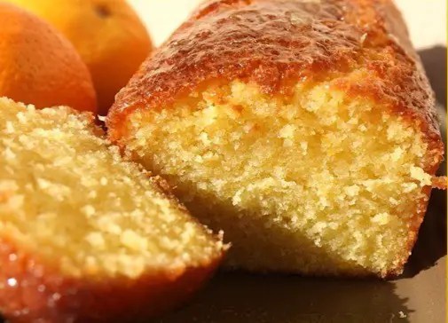 Le quatre-quarts breton nature, au bon beurre demi-sel : la recette traditionnelle à parts égales.