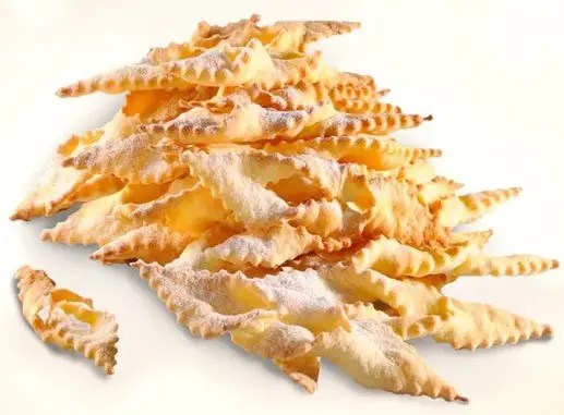 Ailes d'ange saupoudrées de sucre glace