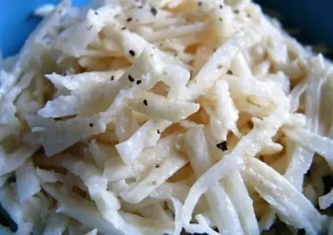 Céleri rémoulade sans mayonnaise au fromage blanc