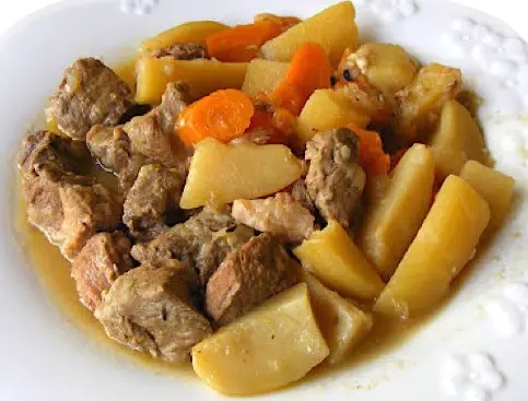 barboton stéphanois, ragoût d'agneau et pommes de terre mijoté
