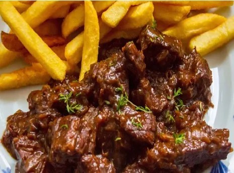 Carbonade flamande, bœuf braisé à la bière et pain d'épices