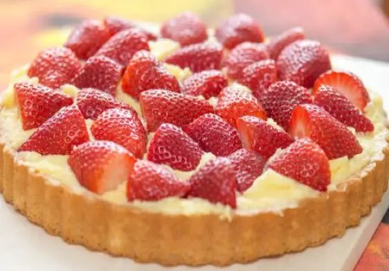 Tarte aux fraises au mascarpone rapide, crème onctueuse et fraises fraîches