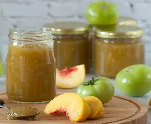 Confiture de tomates vertes et de pêches maison