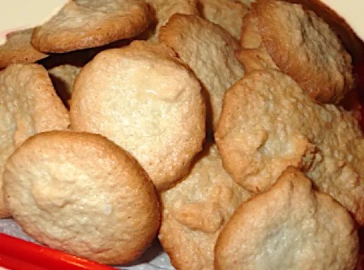 biscuits soupir, petits biscuits italiens aux amandes dorés à 3 ingrédients
