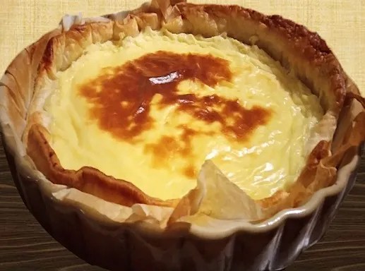 Flan picard ou tarte à l'badrée, tarte briochée garnie de crème au lait bouilli