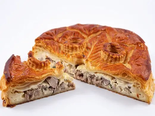 Tourte lorraine à la viande, croisillons dorés