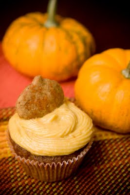 Pumpkin Cupcakes with Pumpkin Cream Cheese Frosting