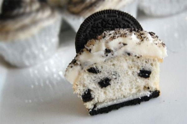 Oreo Crumb Cupcakes with Cream Cheese Frosting