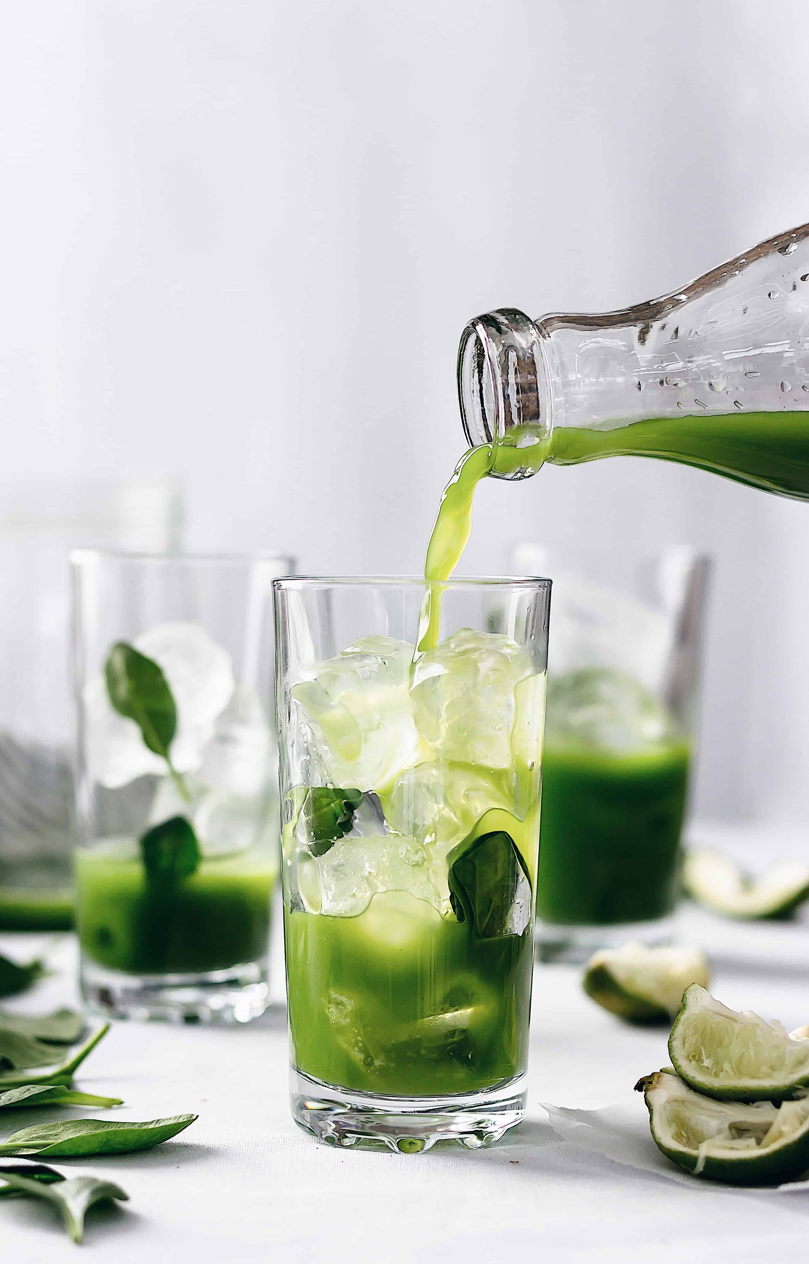 vitamin rich super green juice