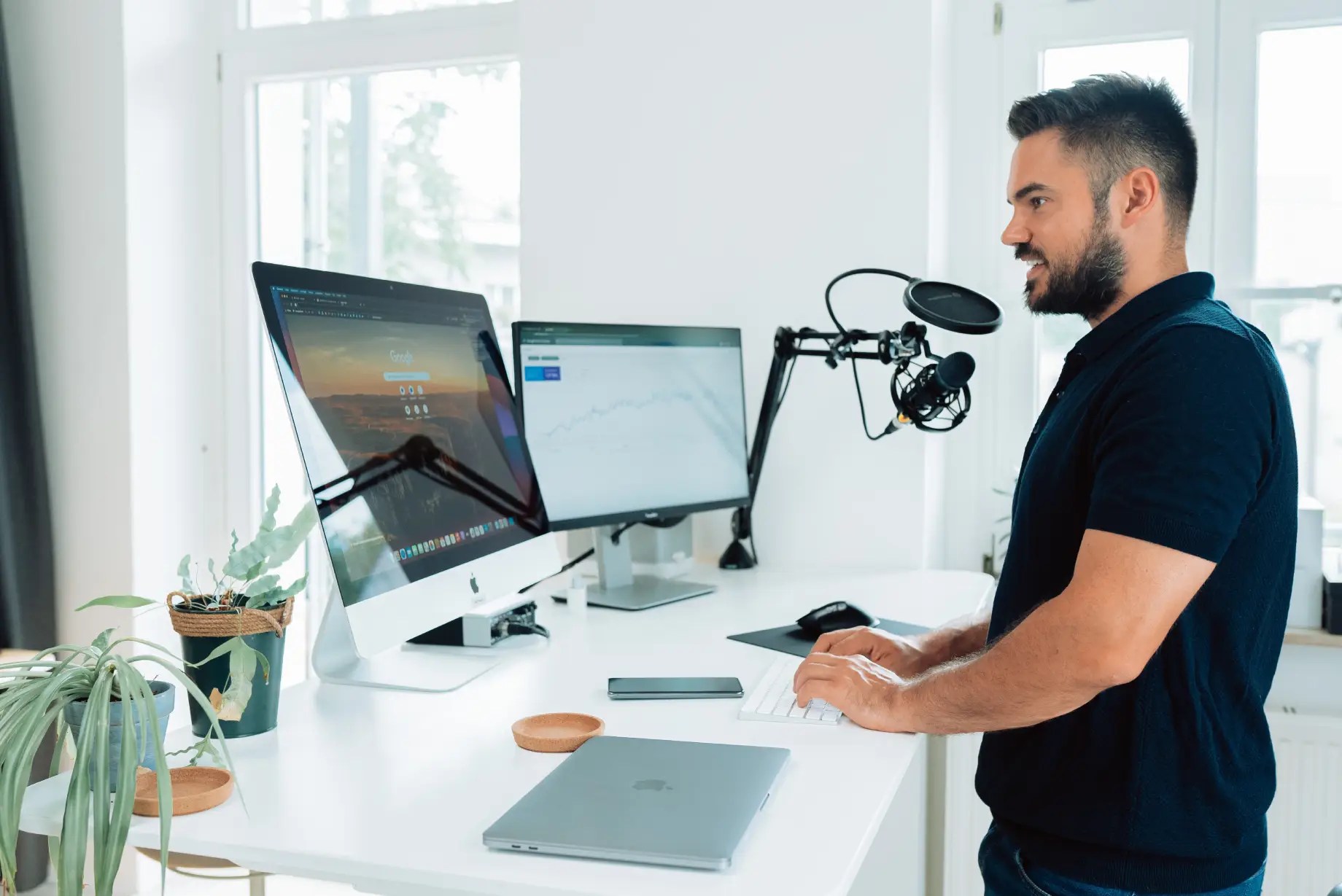 Person recording a Podcast