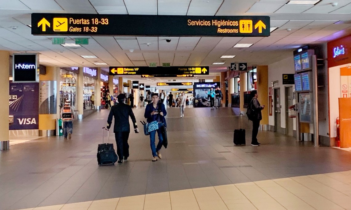 embarque internacional aeroporto de Lima