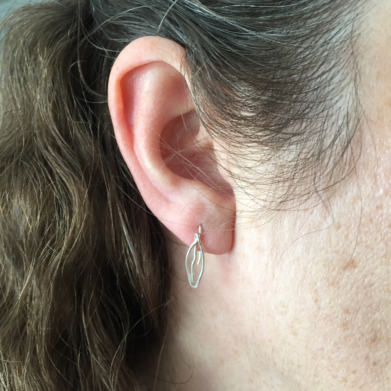 Leaves small drop earrings