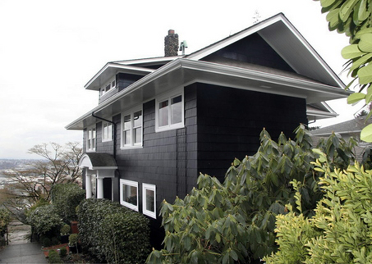 98 best Dark Gray Houses images on Pinterest | Exterior ...