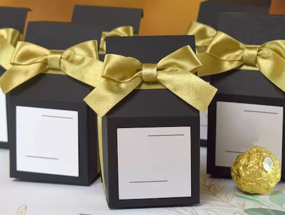 Custom wedding favor boxes