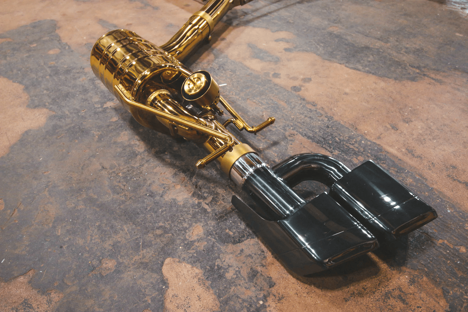 Valvetronic Designs Mercedes E63 AMG Valved Exhaust System (W212)