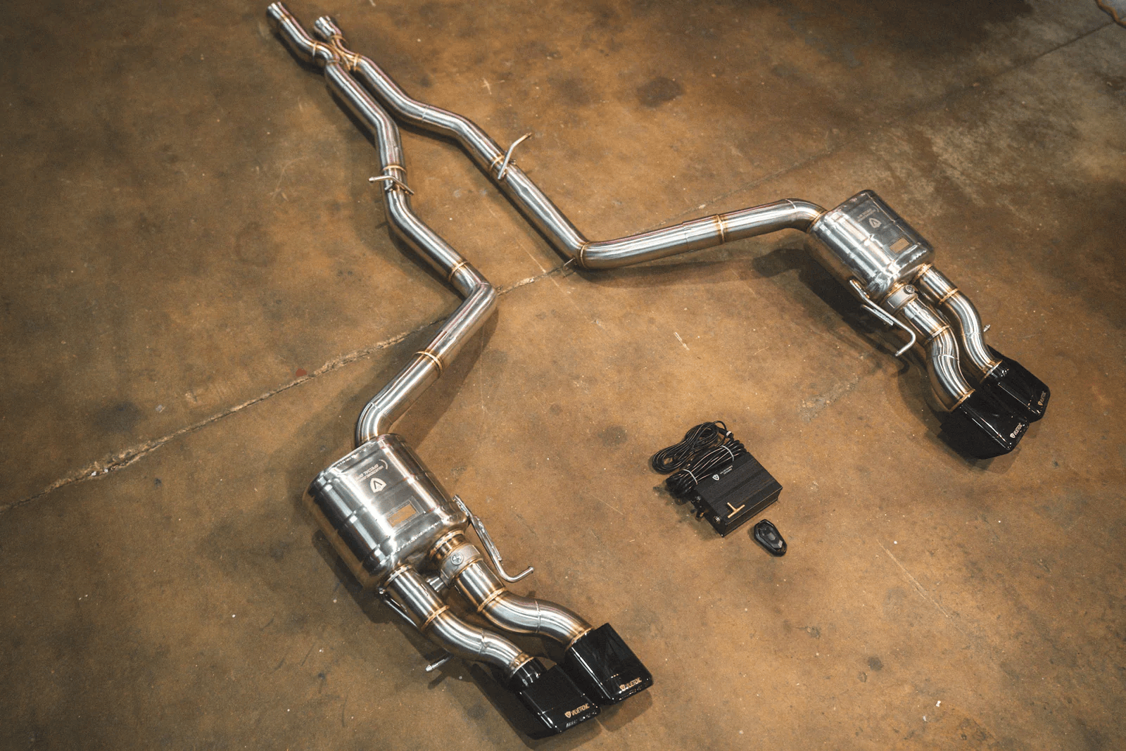 Valvetronic Designs Mercedes-AMG CLS 63 Valved Exhaust System (W218)