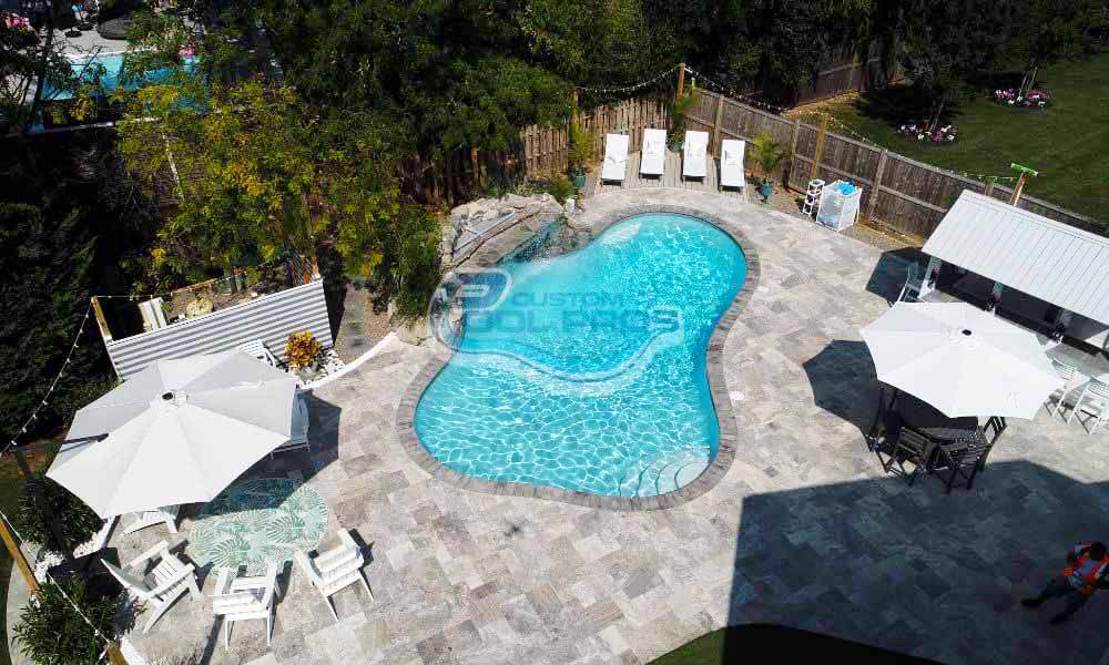 Classic Concrete Pool Features and Aesthetics