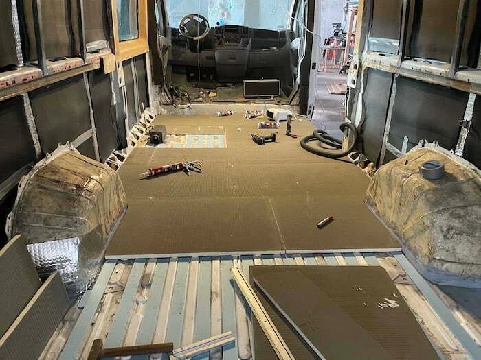 Ocieplanie pod ogi w kamperze