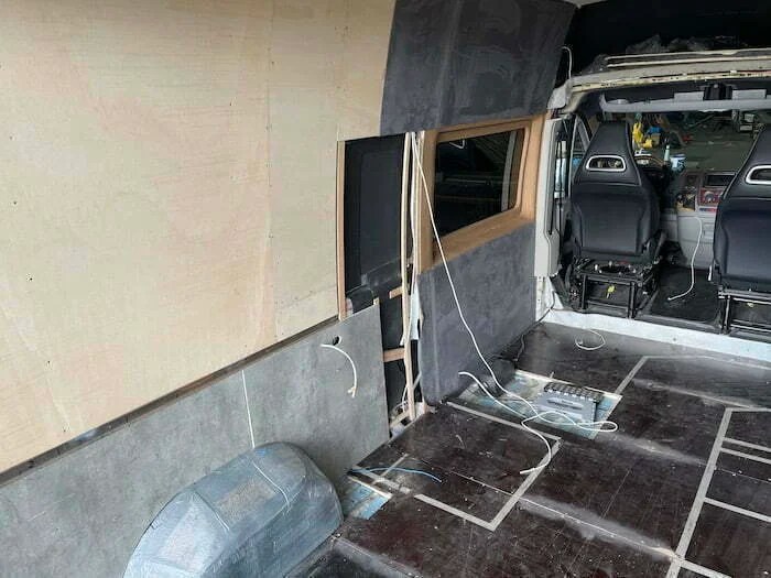 budowa ścian w kamperze