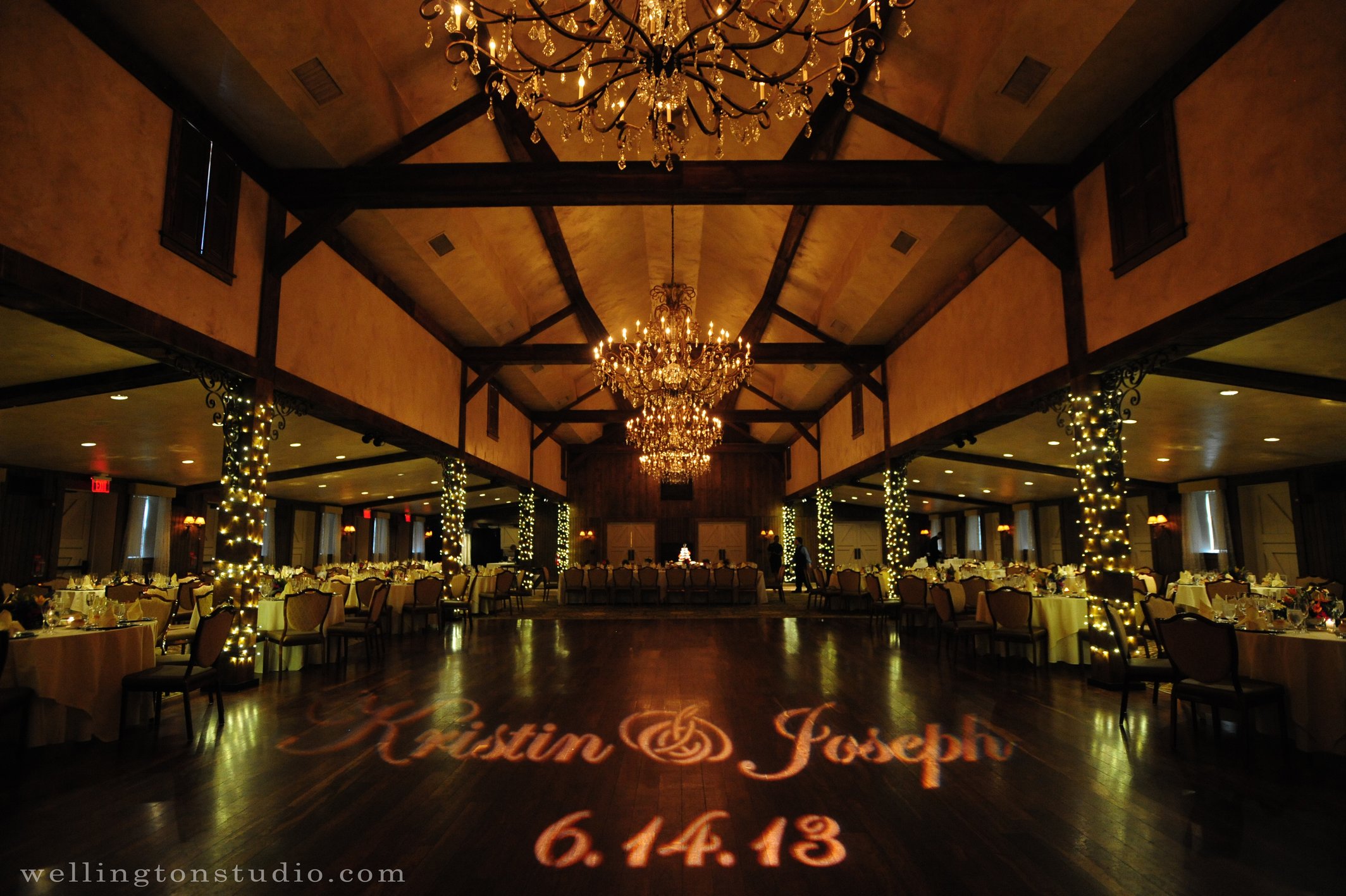 the normandy farm wedding of kristin and joe - cutting edge entertainment on normandy farms wedding menu