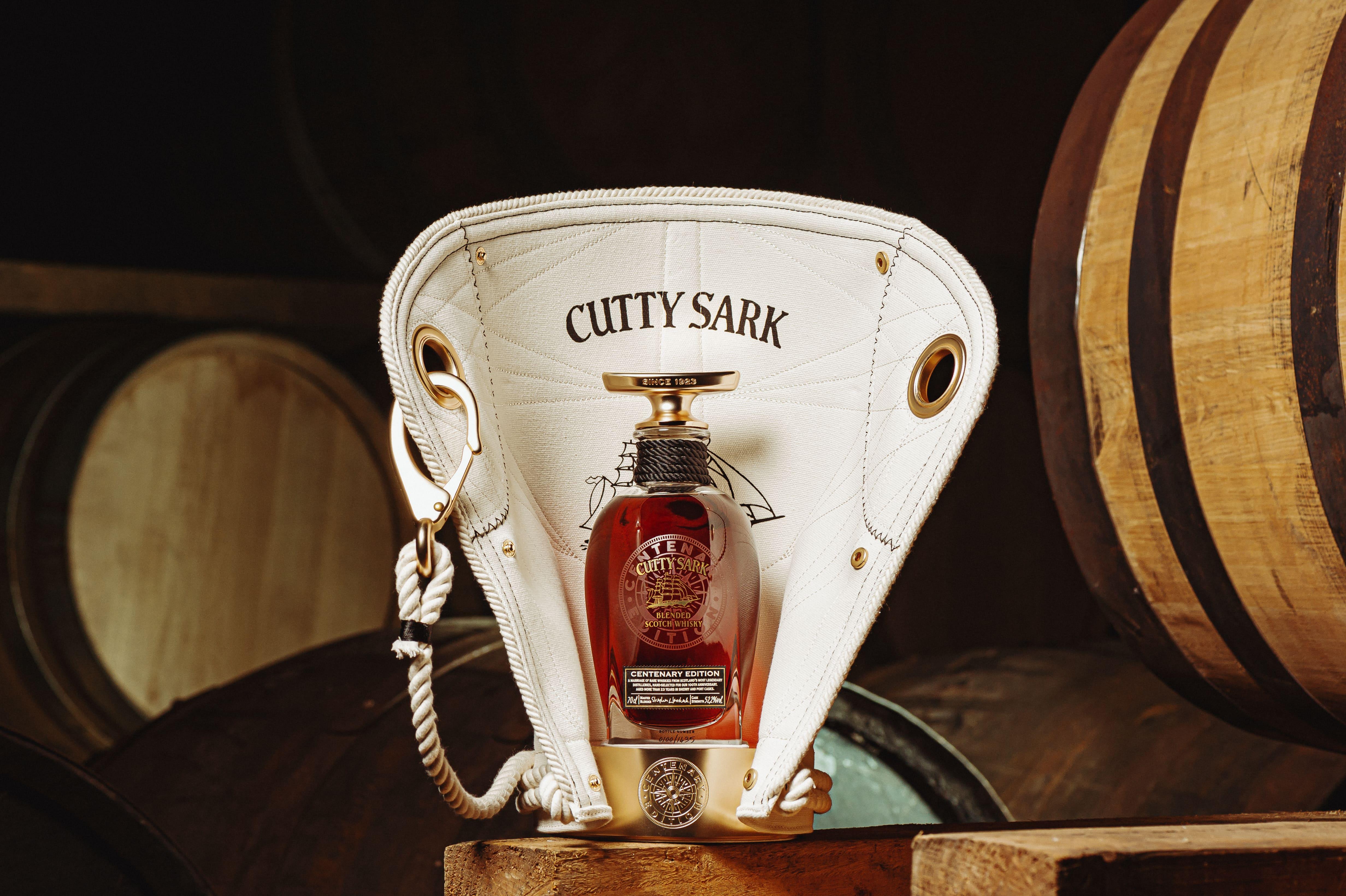 Cutty Sark A S Xinaris Sons Ltd - Best Dark Patterns in High Resolution