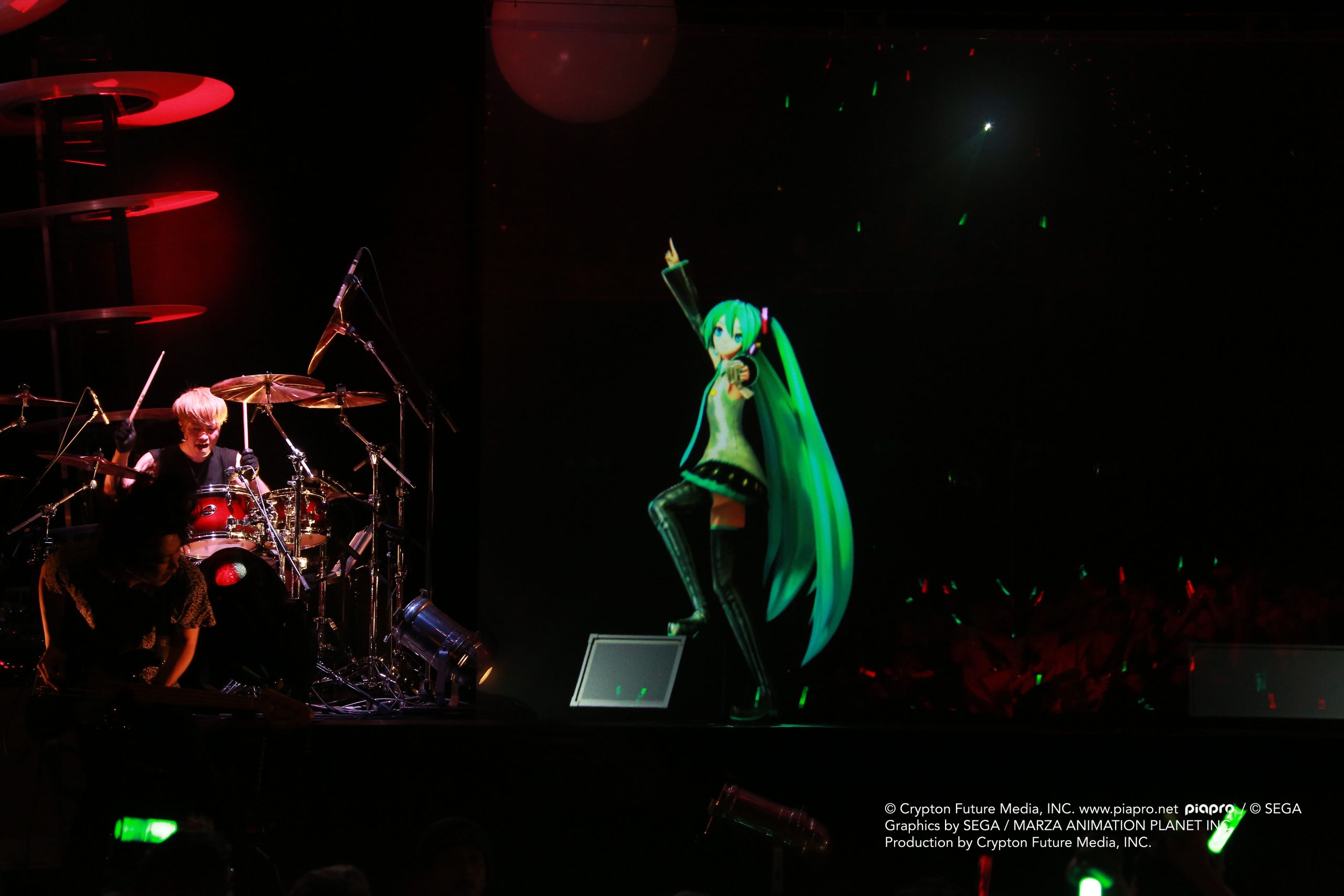 初音 ミク The Future Has You 2020 Concert Miku Expo 2020 in Paris Live concert - Tell Your World