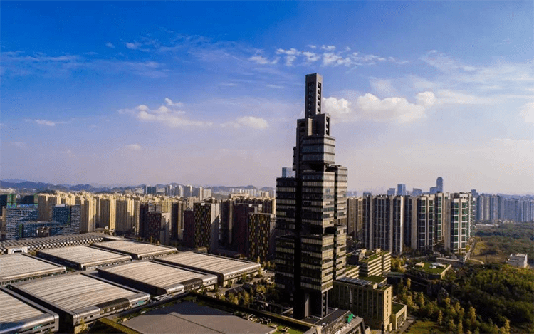 Fountain Pool Square