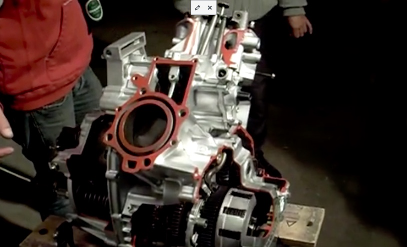 Sådan ser en åben CX-motor ud