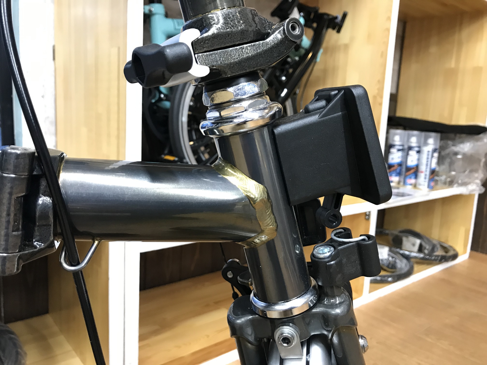 BROMPTONのカスタムにはCHRISKING☆ – cyclemark サイクルマーク