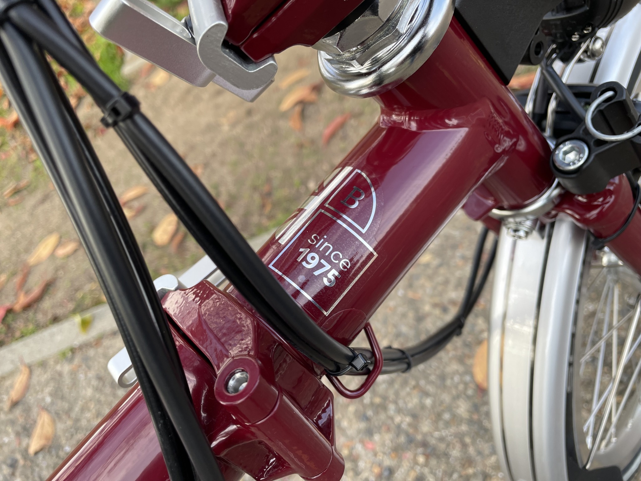 brompton純正フロントフォーク　艶消し赤　純正ヘッドセット付　新車外し brompton純正フロントフォーク 艶消し赤 純正ヘッドセット付
