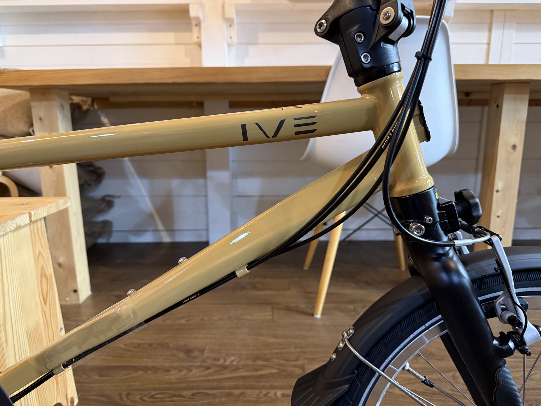 タイレル IVE 2025年製 オレンジ 【取りに来れる人限定‼︎東京都大田区】 タイレル IVE 2025年製 オレンジ 【取りに来れる人限定‼︎東京都大田区】