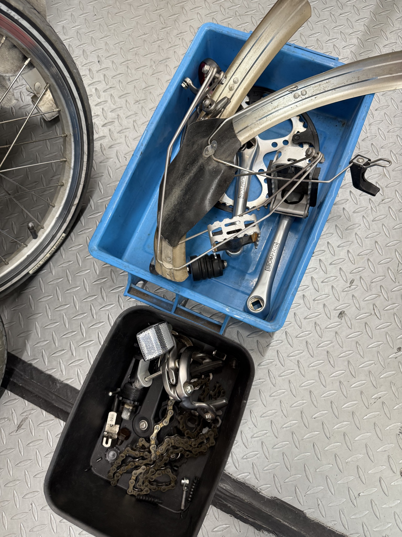 ブロンプトンをメンテナンス – cyclemark サイクルマーク