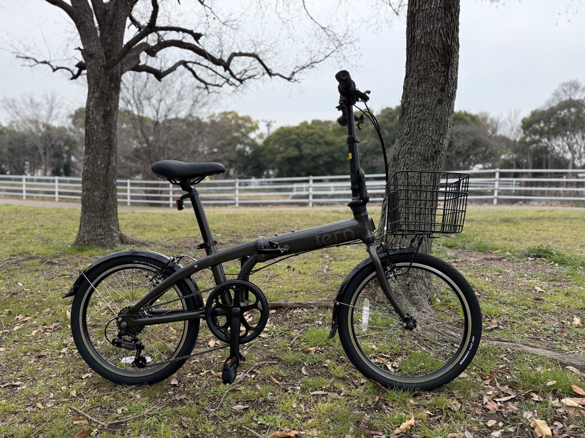 折り畳み自転車　黒　　TJ587 泥除け付で軽量)【快適発想プレミアム】軽量 折りたたみ自転車 13kg 7