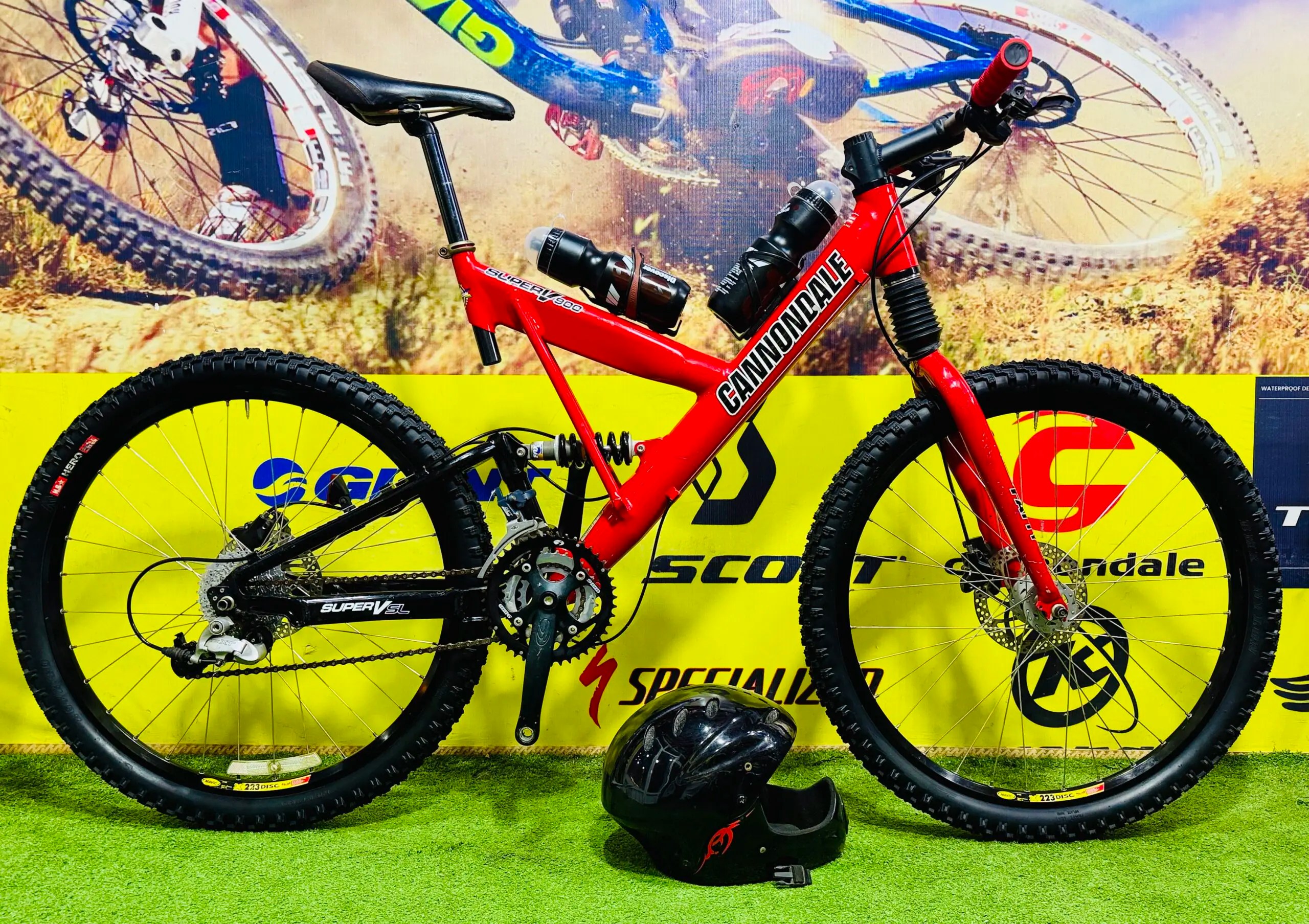 CANNONDALE SUPER V900