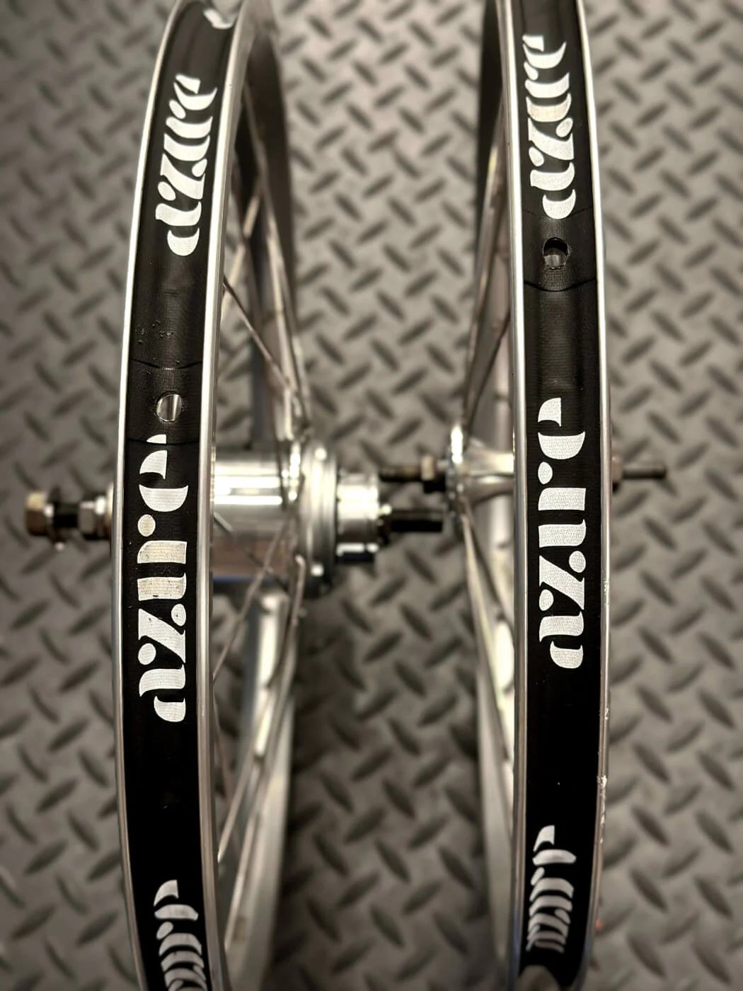 Brompton Continental Cyclopes Co - Beautiful Landscape Image - Ultra HD