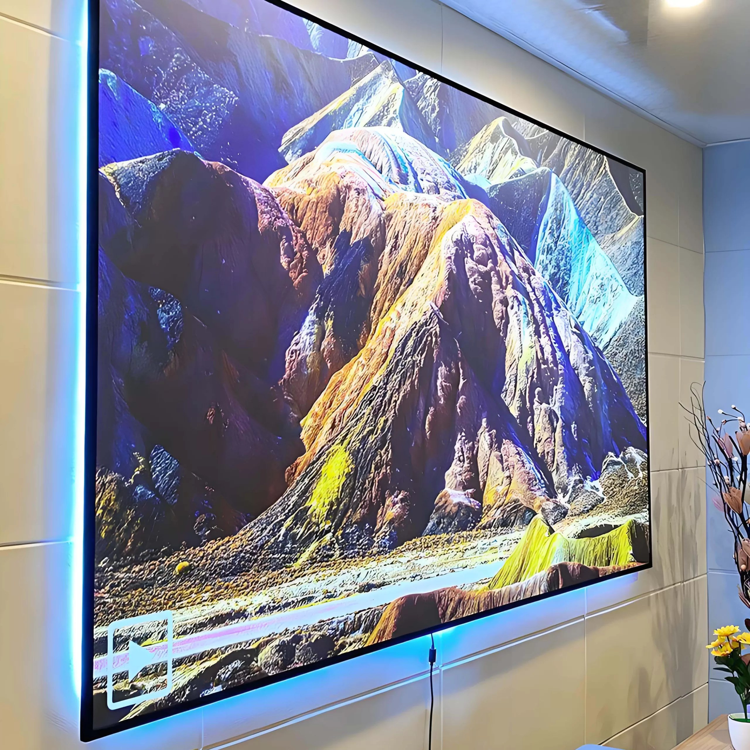 Screen with ultra short throw projector