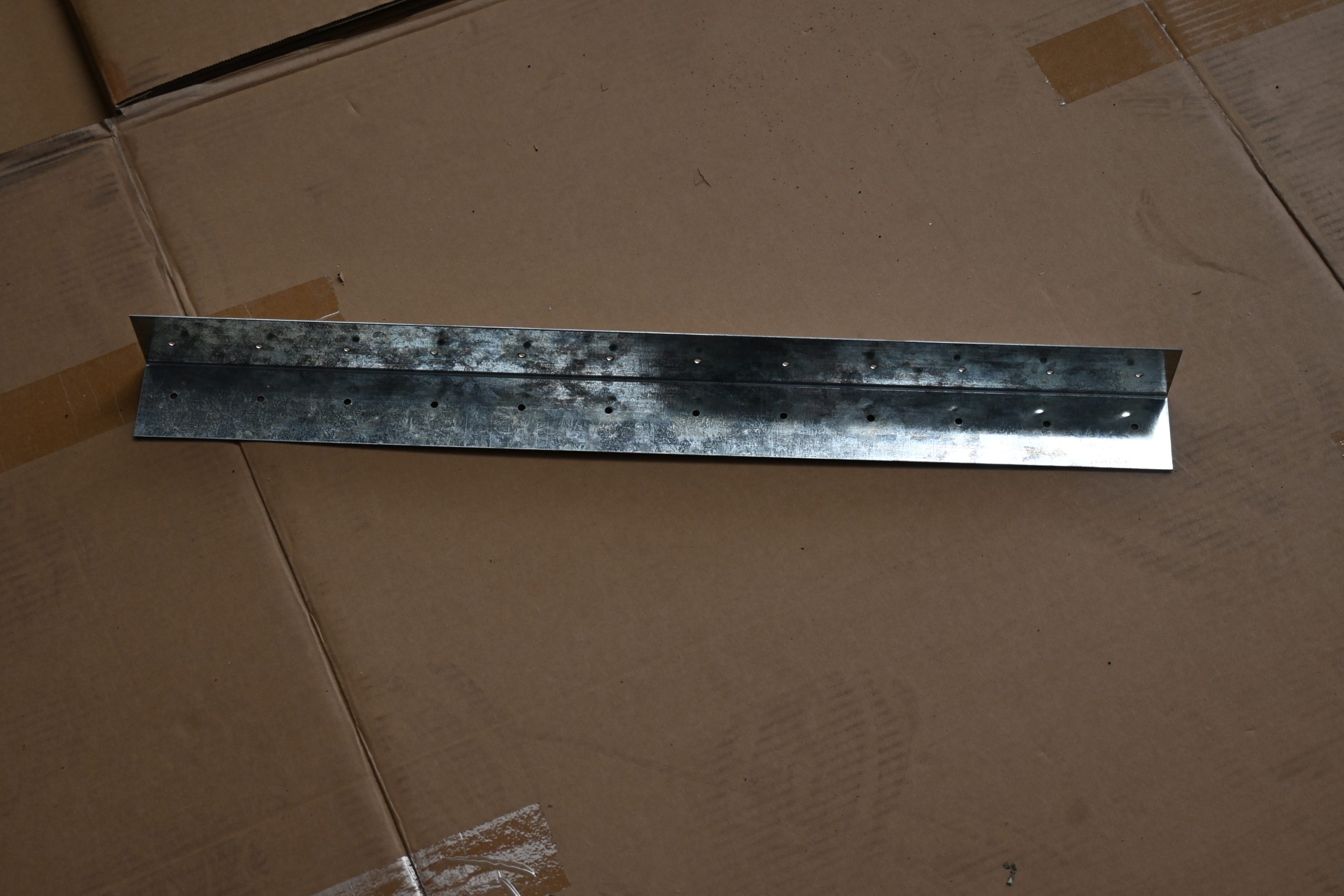 Angle Iron with perforated hole 50/50/600mm/1mm