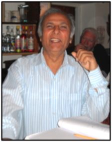 Mo Malik, Mine Host at The Courtyard Inn